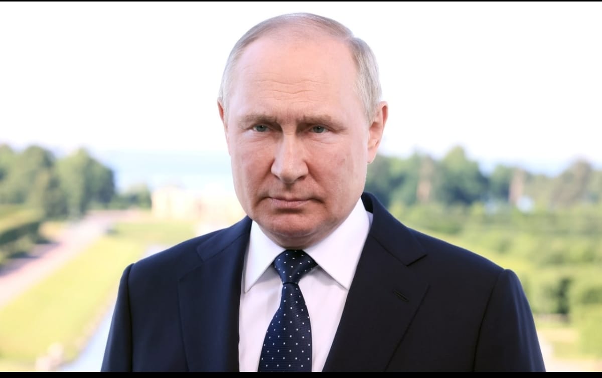 Président de la fédération de Russie Vladimir Poutine met en garde Macron contre des “conséquences catastrophiques” des attaques contre Zaporijjia