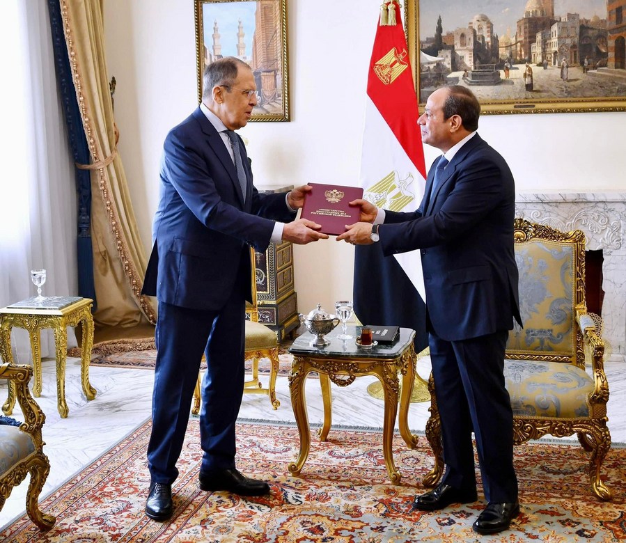 Le ministre russe des affaires étrangères en visite en Egypte dans le cadre de sa première tournée africaine depuis le début du conflit russo-ukrainien