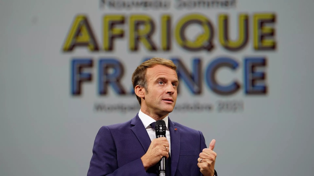 « La France se sent rejetée en Afrique et veut faire porter le chapeau à l’”impérialisme chinois, russe voire turc, selon un expert