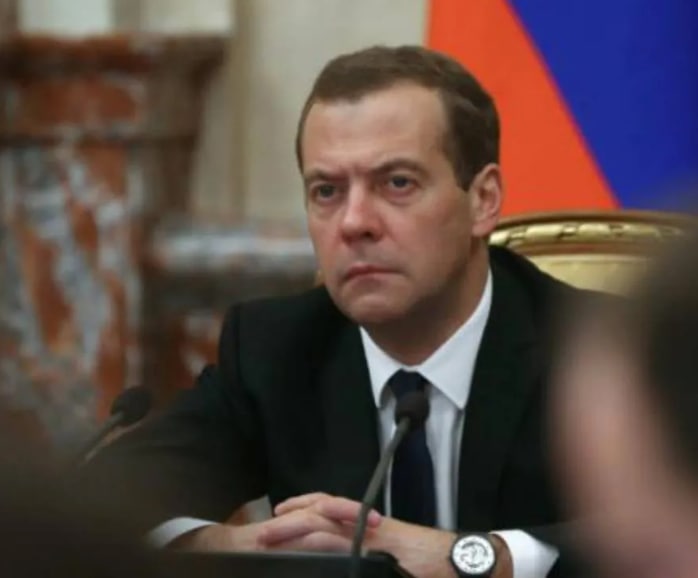 Dmitri Medvedev a commenté la thèse occidentale « On ne peut pas permettre à la Russie de gagner la guerre ».