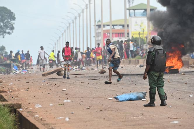 Guinée : 7 morts par balle après une sanglante manifestation ; voici ce que l’on reproche à la junte militaire