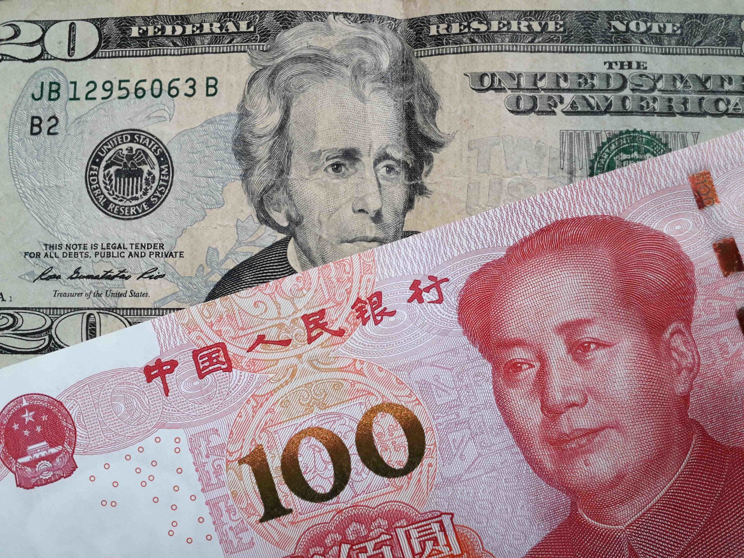 Commerce international: le yuan en route pour détrôner le dollar